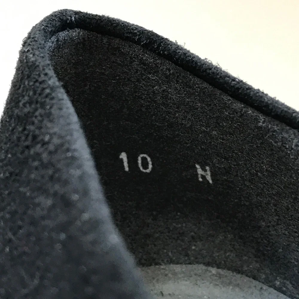 STUART WEITZMAN Black Suede Pump Kitten Heels Women’s Size 10 NARROW